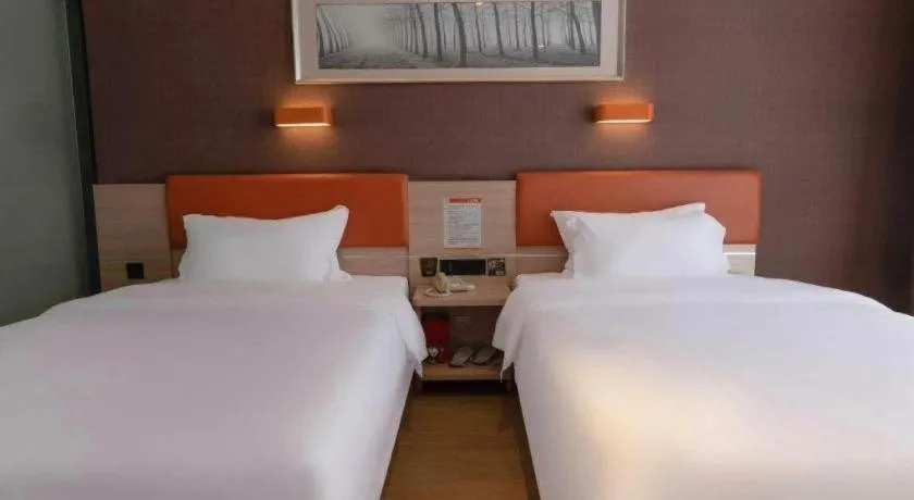 Bed in 7Days Premium Yichang Railway Station East