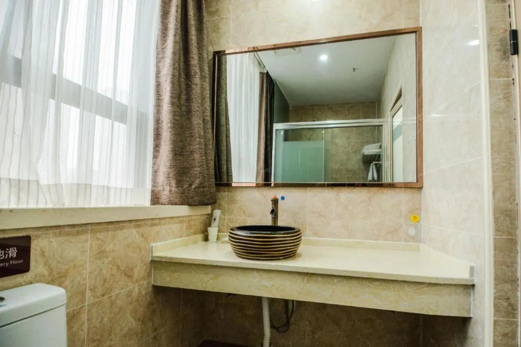 7Days Premium Yichang Railway Station East