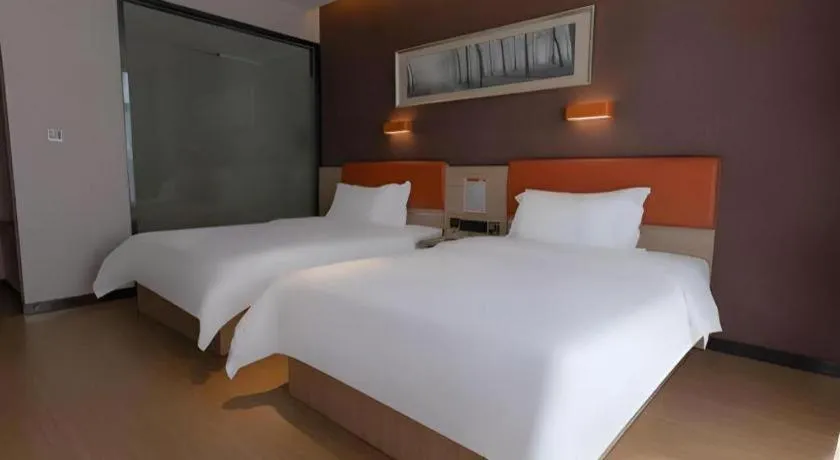Bed in 7Days Premium Yichang Railway Station East