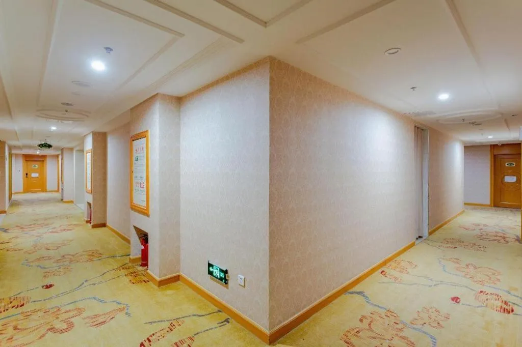 Vienna International Hotel Kunming Guangfu Road Aegean Shopping Center