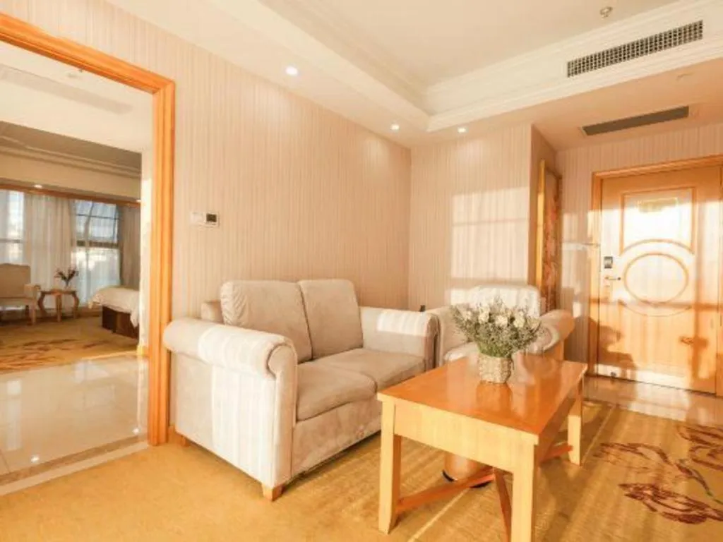 Vienna International Hotel Kunming Guangfu Road Aegean Shopping Center