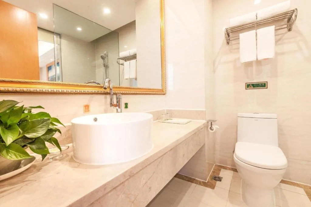 Vienna International Hotel Kunming Guangfu Road Aegean Shopping Center