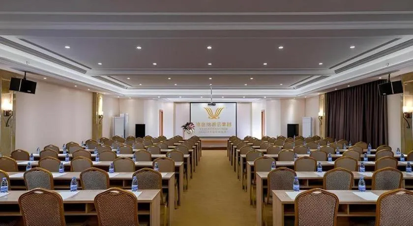 Vienna Hotel Guangzhou Airport Gaosu Pingsha