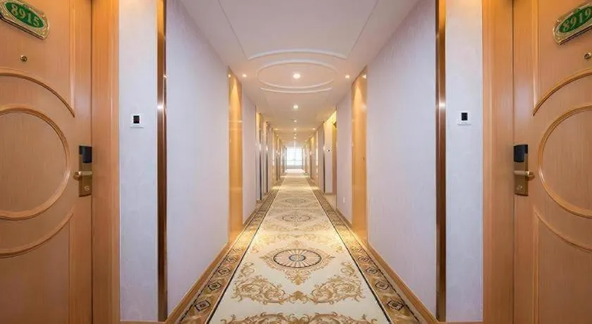 Vienna Hotel Chengdu Chunxi Road Lijiatuo Metro Station