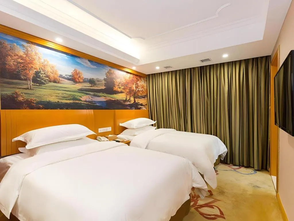 Bed in Vienna Hotel Changsha Wuyi Avenue Railway Station