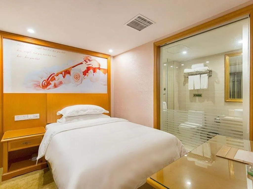 Bed in Vienna Hotel Changsha Wuyi Avenue Railway Station