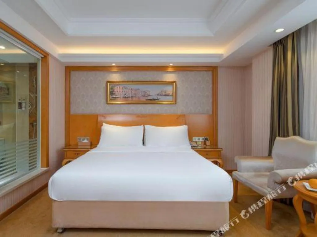 Bed in Vienna Hotel Chengdu Airport Shuangliu Wanda