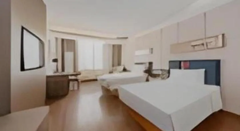 Bed in Yitel Shanghai Hongqiao Railway Station National Convention and Exhibition Center