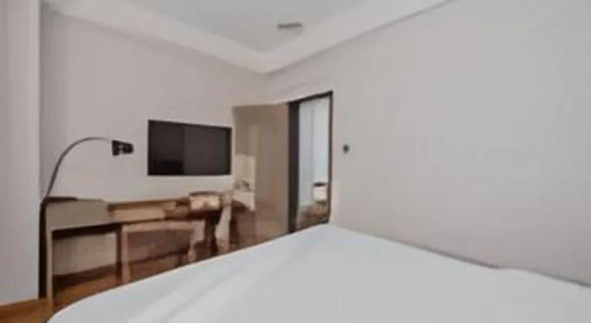 Bed in Yitel Shanghai Hongqiao Railway Station National Convention and Exhibition Center