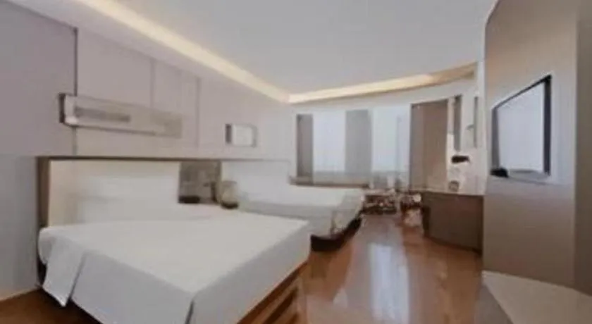 Bed in Yitel Shanghai Hongqiao Railway Station National Convention and Exhibition Center