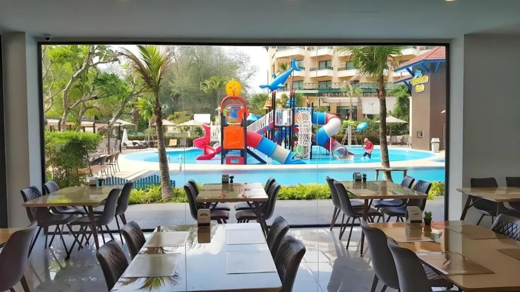 The Bed Vacation Rajamangala Hotel