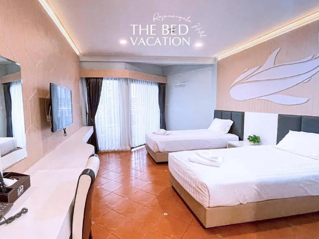 Bed in The Bed Vacation Rajamangala Hotel