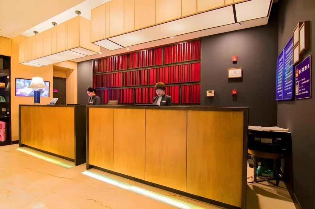 Yitel Shenyang Sanhao Street Shengjing Hospital