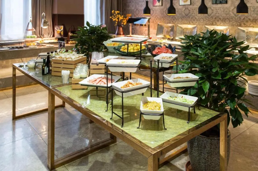 Yitel Shenyang Hunnan Olympic Sports Center Wanda Plaza