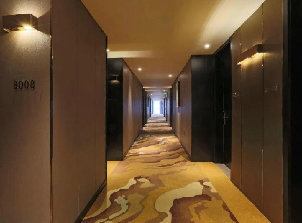 Yitel Shenyang Hunnan Olympic Sports Center Wanda Plaza