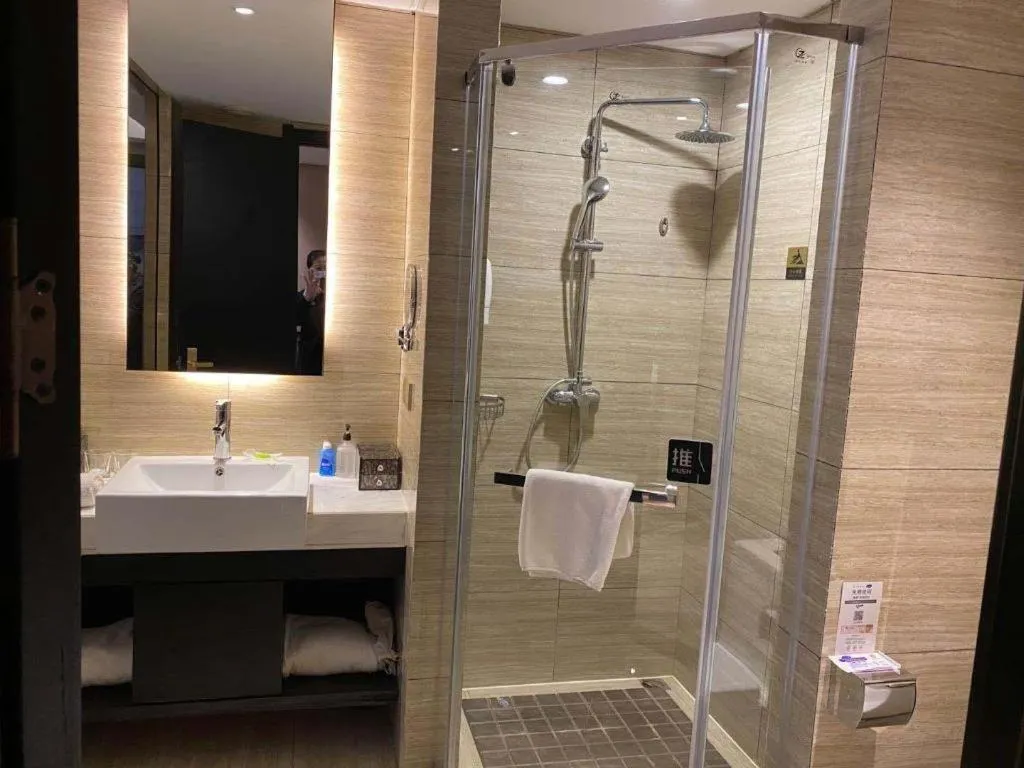 Yitel Shenyang Hunnan Olympic Sports Center Wanda Plaza