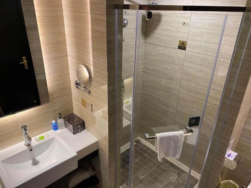 Yitel Shenyang Hunnan Olympic Sports Center Wanda Plaza