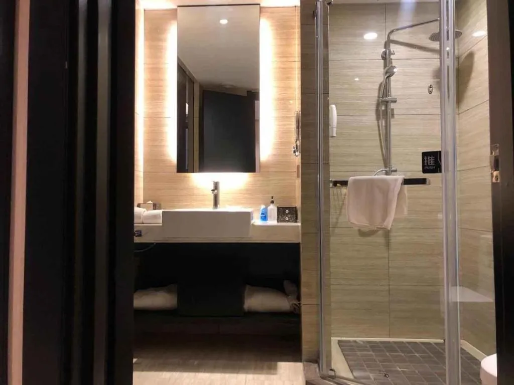 Yitel Shenyang Hunnan Olympic Sports Center Wanda Plaza