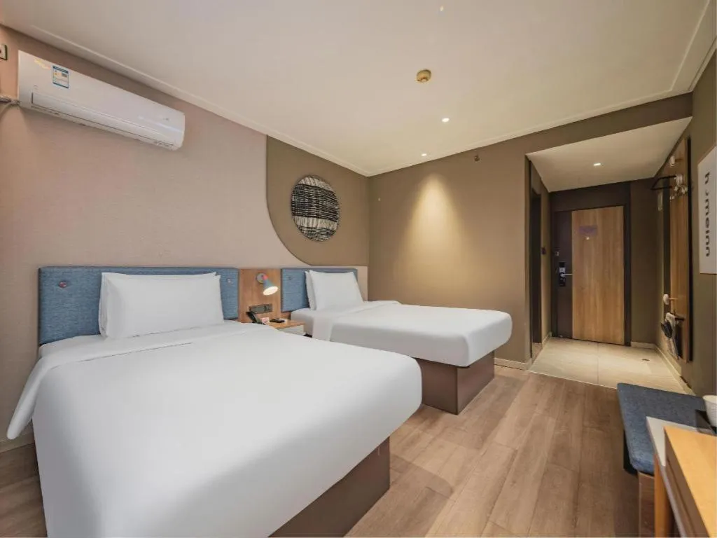 Bed in Home Inn Neo Leshan Central Food Street