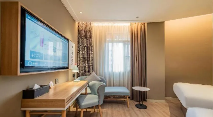 Bed in Home Inn Neo Leshan Central Food Street