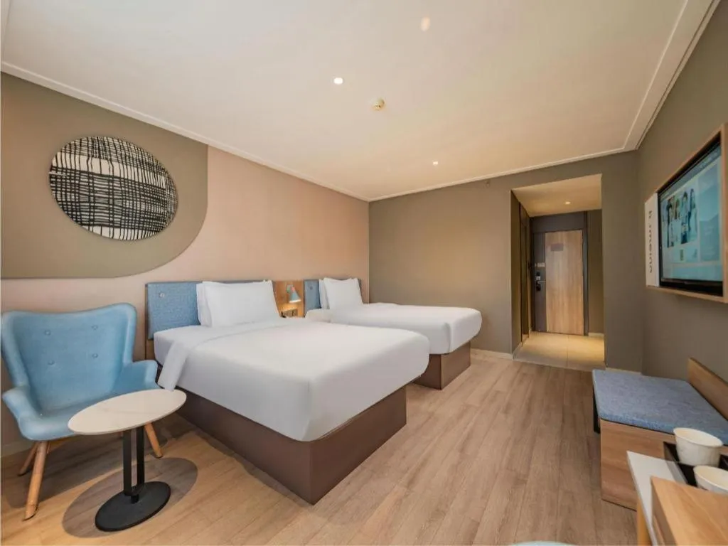 Bed in Home Inn Neo Leshan Central Food Street