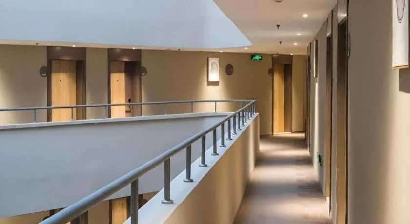 Home Inn Neo Leshan Central Food Street