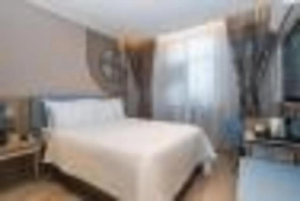 Bed in Home Inn Neo Leshan Central Food Street