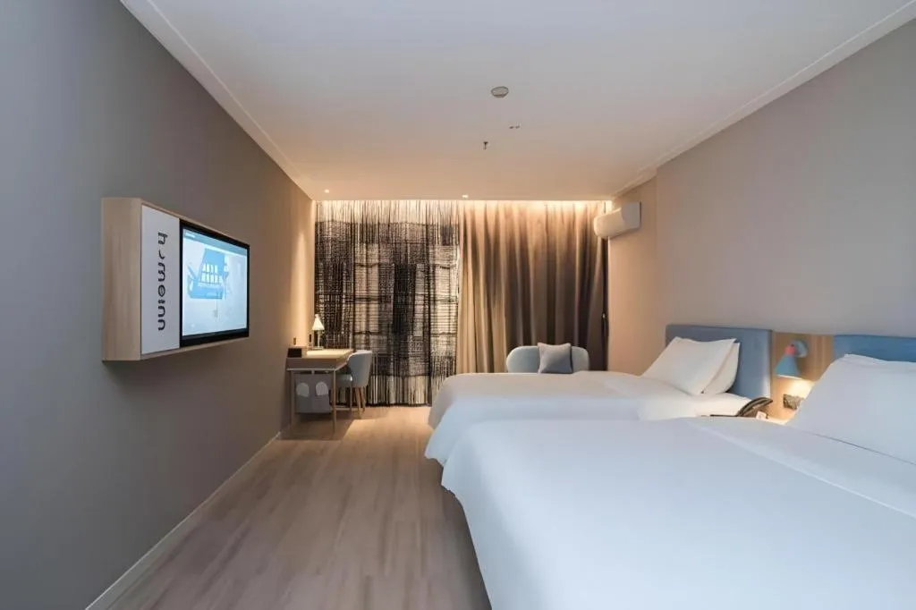 Bed in Home Inn Neo Leshan Central Food Street