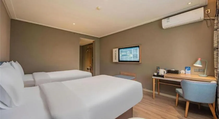 Bed in Home Inn Neo Leshan Central Food Street