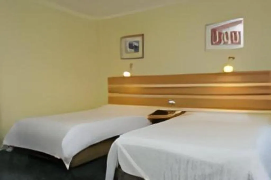 Bed in Home Inn Neo Leshan Central Food Street