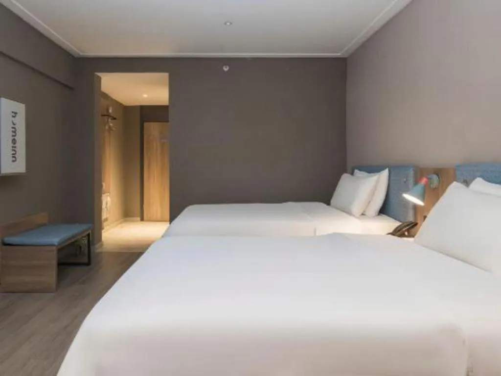 Bed in Home Inn Neo Leshan Central Food Street