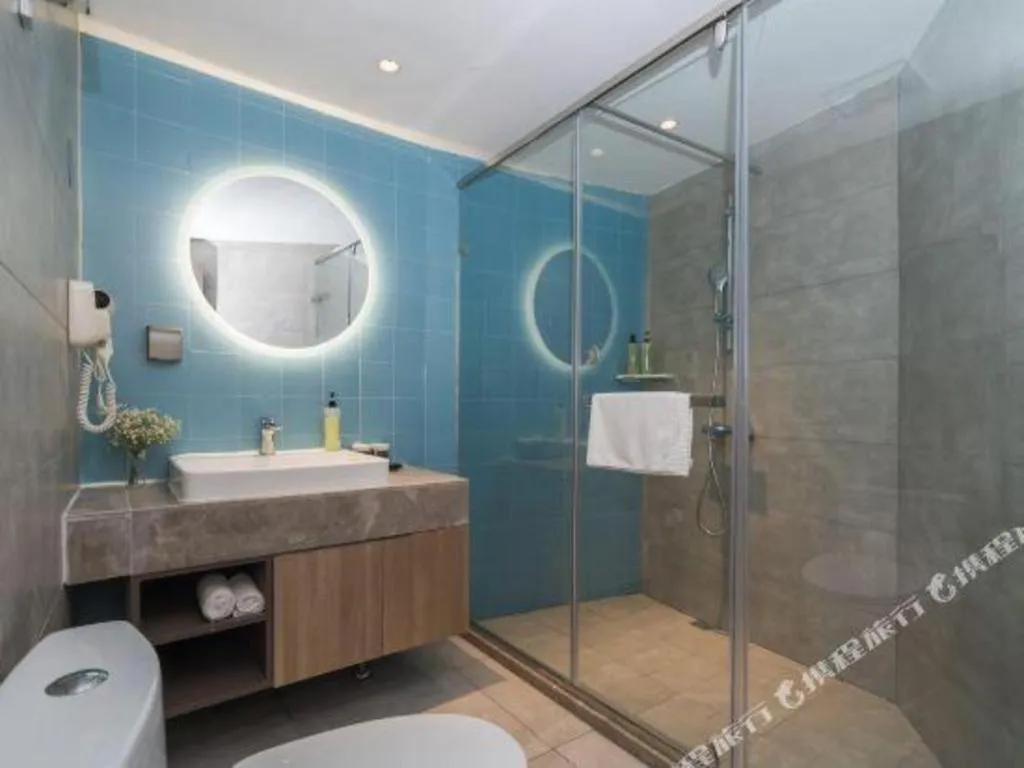 Home Inn Neo Leshan Central Food Street