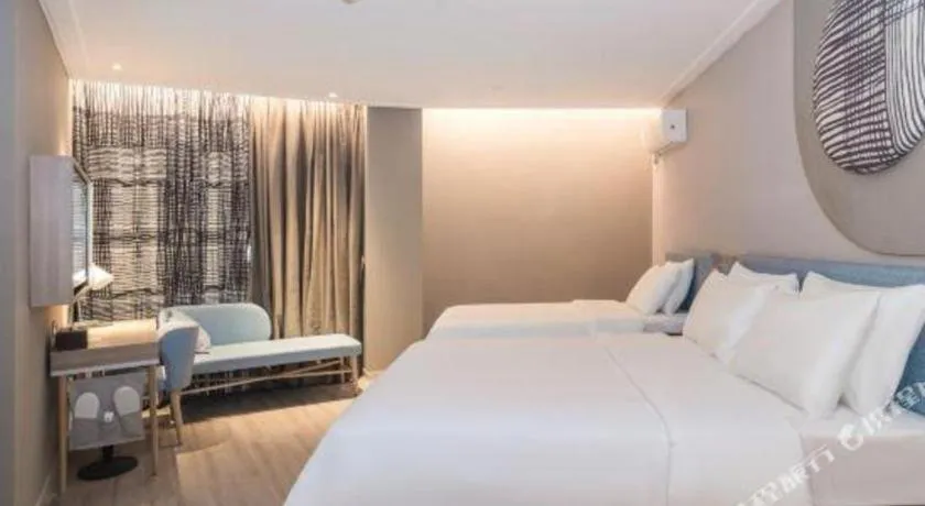 Bed in Home Inn Neo Leshan Central Food Street