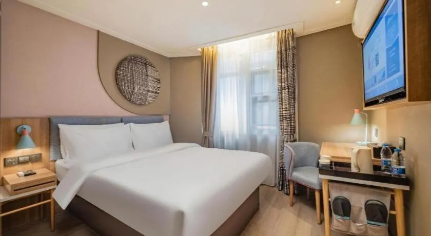 Bed in Home Inn Neo Leshan Central Food Street