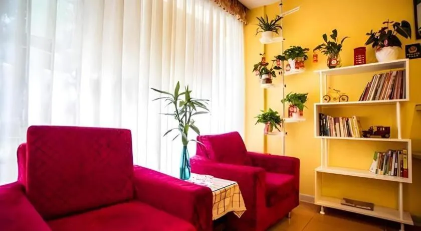 Home Inn Neo Leshan Central Food Street