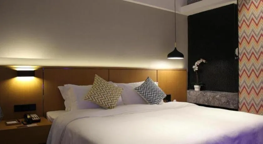 Bed in SOFIS POP HOTEL