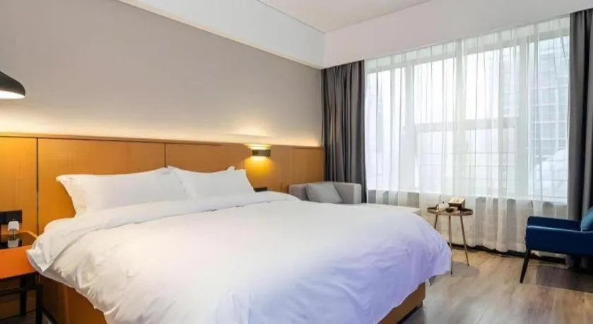 Bed in SOFIS POP HOTEL