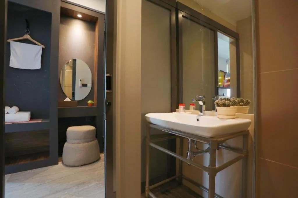 The River House Chiangkhan Hotel