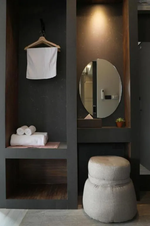 The River House Chiangkhan Hotel