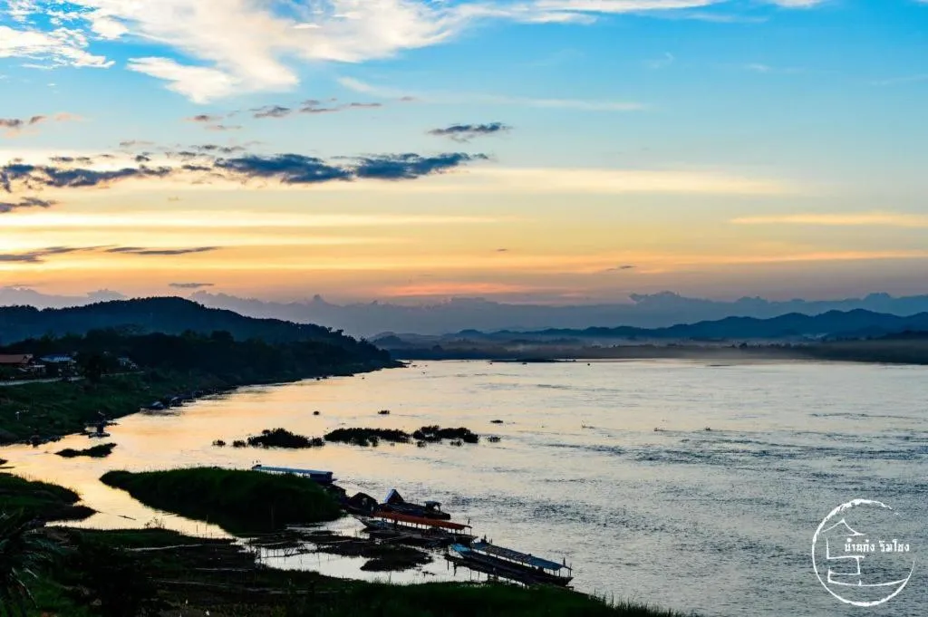 BankongRimkhong Chiangkhan - Adult Only