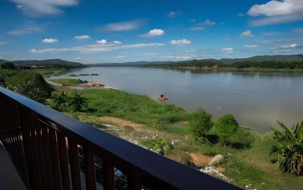 BankongRimkhong Chiangkhan - Adult Only