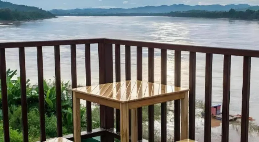 BankongRimkhong Chiangkhan - Adult Only