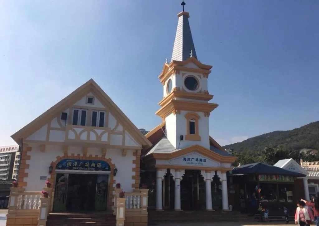 Lavande Hotels Shenzhen Longgang Dayun Center Jixiang Metro Station