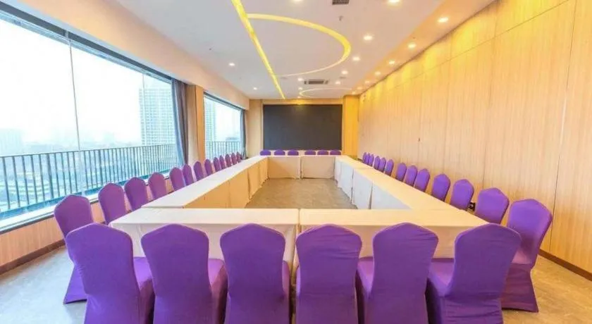 Lavande Hotels Changzhi City God Temple