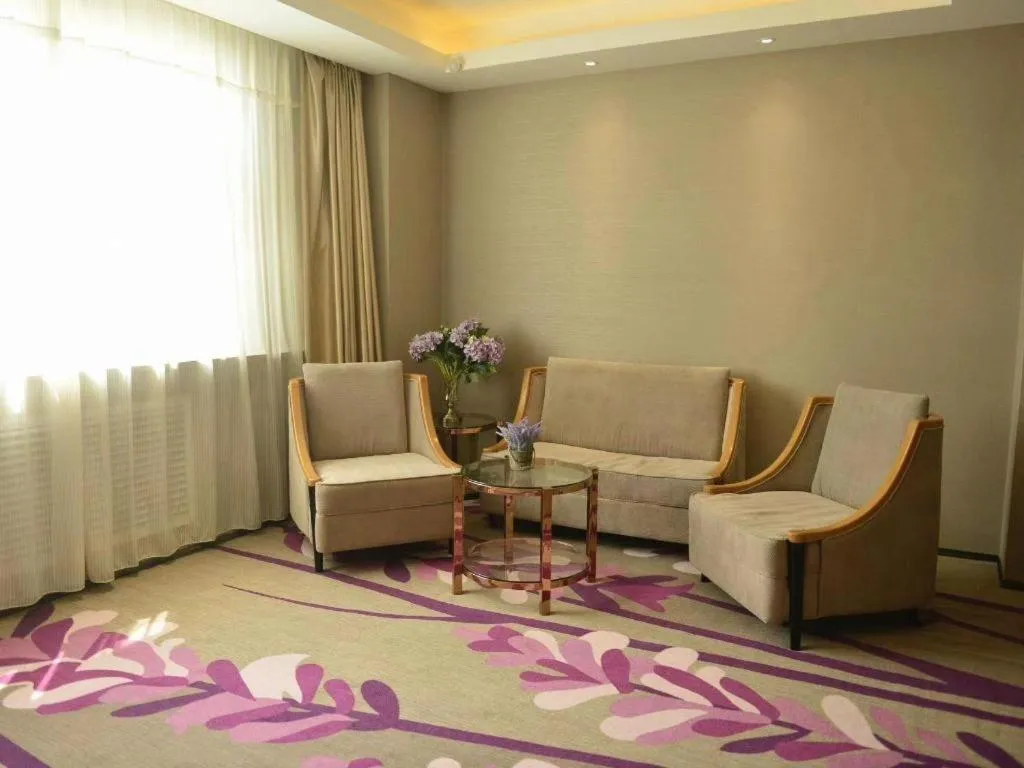 Lavande Hotels Changzhi City God Temple