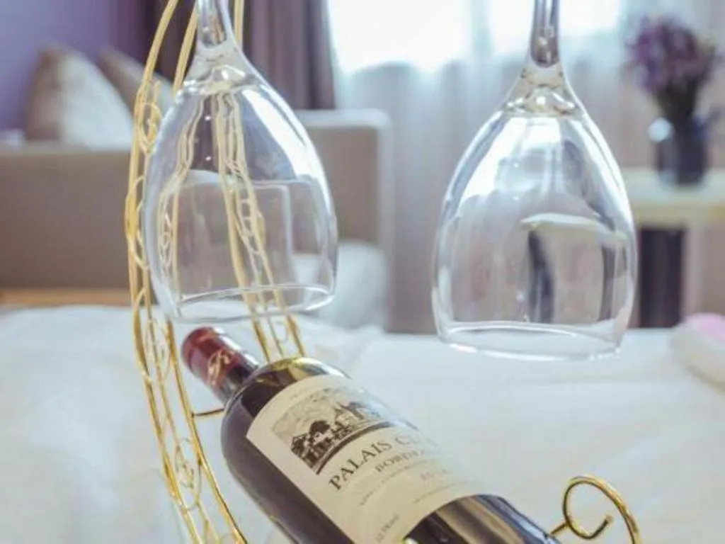 Lavande Hotels Jingshan Bus Station