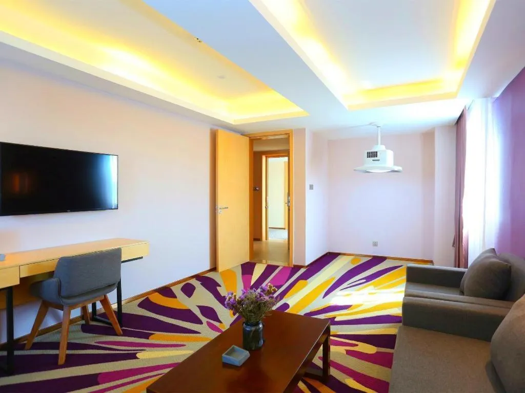 Lavande Hotels Jingshan Bus Station