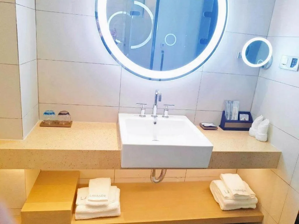 Lavande Hotel Xi'an 1st Fengcheng Road Municipal Library Metro Station