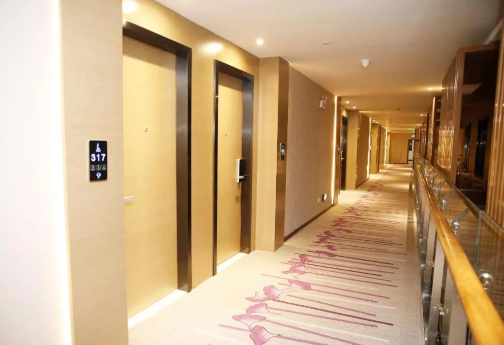 Lavande Hotel Xi'an 1st Fengcheng Road Municipal Library Metro Station