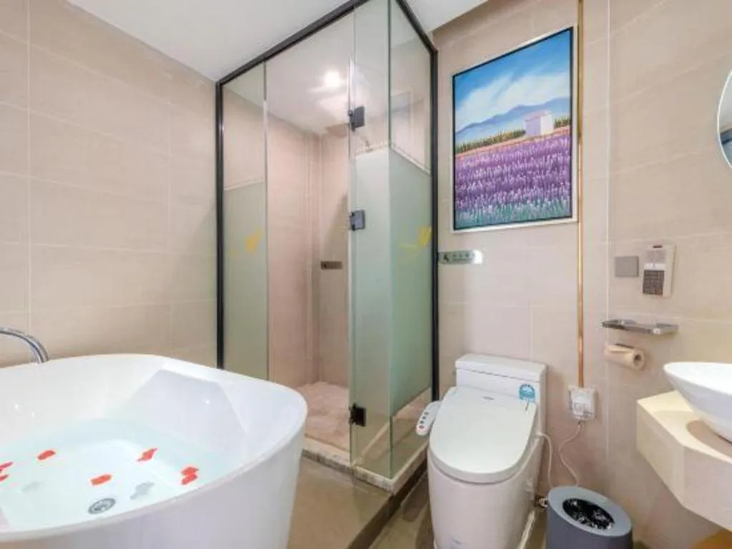 Lavande Hotels Guangzhou Jiahe Wanggang Metro Station Junhe Avenue